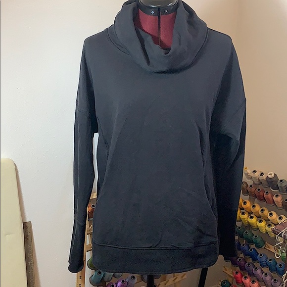 lululemon athletica Sweaters - Lululemon sweatshirt